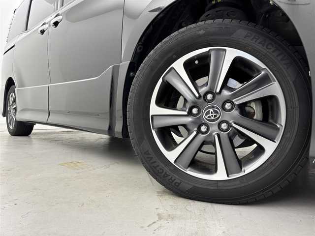 トヨタ ヴォクシー ZS 煌 福岡県 2018(平30)年 4.4万km ブラック アルパイン後席モニター／９型ナビ　/バックカメラ　/ＥＴＣ　/ドラレコ　/クルーズコントロール　/コーナーセンサー　/衝突被害軽減ブレーキ　/レーンキープ　/両側電動スライドドア　/ＭＴモード付ＡＴ　/純正１６インチＡＷ　/ＬＥＤヘッドライト