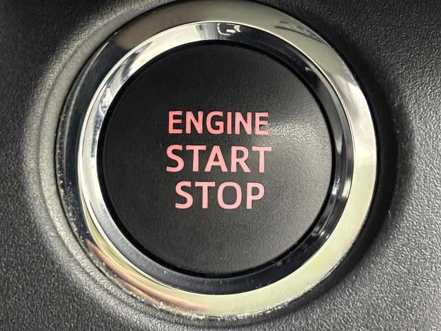 トヨタ ヴォクシー ZS 煌 福岡県 2018(平30)年 4.4万km ブラック アルパイン後席モニター／９型ナビ　/バックカメラ　/ＥＴＣ　/ドラレコ　/クルーズコントロール　/コーナーセンサー　/衝突被害軽減ブレーキ　/レーンキープ　/両側電動スライドドア　/ＭＴモード付ＡＴ　/純正１６インチＡＷ　/ＬＥＤヘッドライト