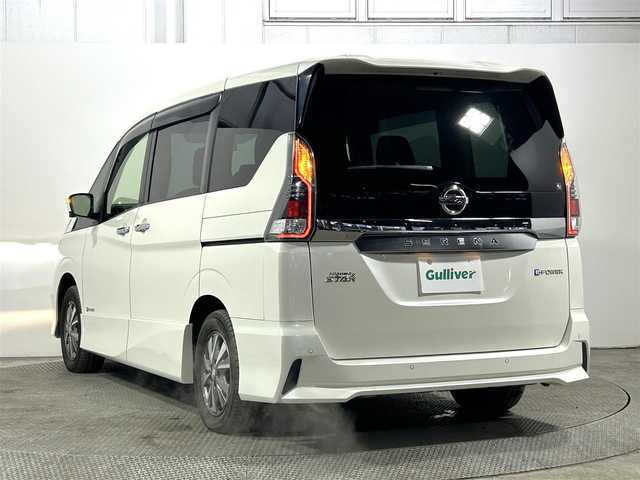 日産 セレナ e－パワー ハイウェイスター V 大阪府 2019(平31)年 6.6万km ブリリアントホワイトパール 純正１０ｉｎｃナビＴＶ　３６０カメラ　衝突軽減Ｂ　レーンアシスト　クルーズコントロール　パーキングアシスト　両側パワースライドドア　クリアランスソナー　ドライブレコーダー