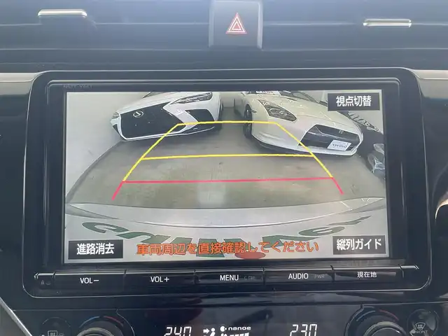 トヨタ カムリ G 千葉県 2017(平29)年 3.4万km シルバーM ワンオーナー/Toyota Safety Sense/・プリクラッシュセーフティ/・レーンディパーチャーアラート（ステアリング制御付）/・オートマチックハイビーム/・レーダークルーズコントロール（全車速追従機能付）/純正９インチメモリナビ/・フルセグTV/BT/DVD/ラジオ/バックカメラ/ETC/パワーシート/取扱説明書/保証書/スペアキー