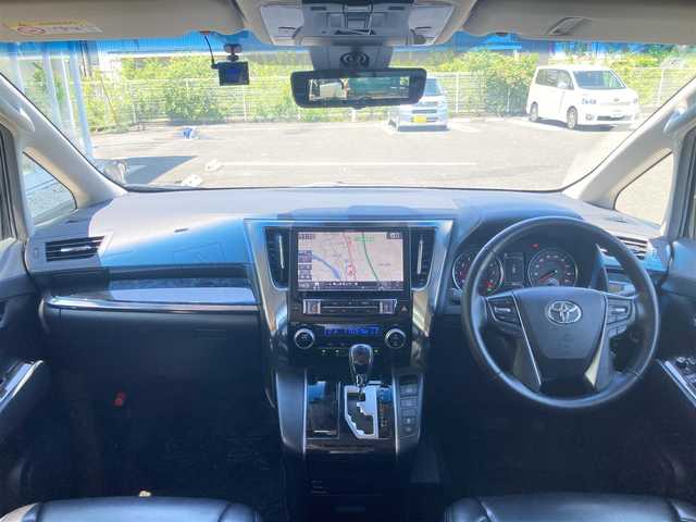 トヨタ アルファード S 岡山県 2018(平30)年 4.8万km ブラック ALPINE11インチナビ/フルセグTV、CD、DVD、Bluetooth、AM、FM/フリップダウンモニター/デジタルインナーミラー/バックカメラ/ETC/両側パワースライドドア/前後コーナーセンサー/前方ドライブレコーダーDRY-ST5100/プリクラッシュセーフティ/クリアランスソナー/レーントレーシングアシスト/パーキングサポートアシスト/ロードサインアシスト/レーダークルーズコントロール