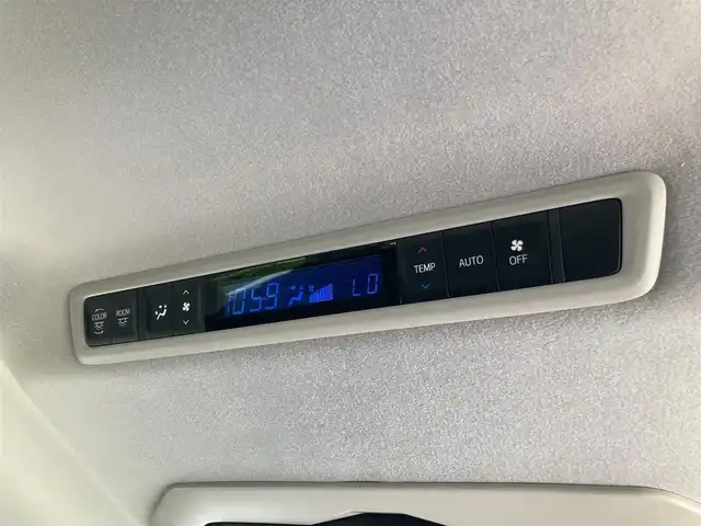トヨタ アルファード S 岡山県 2018(平30)年 4.8万km ブラック ALPINE11インチナビ/フルセグTV、CD、DVD、Bluetooth、AM、FM/フリップダウンモニター/デジタルインナーミラー/バックカメラ/ETC/両側パワースライドドア/前後コーナーセンサー/前方ドライブレコーダーDRY-ST5100/プリクラッシュセーフティ/クリアランスソナー/レーントレーシングアシスト/パーキングサポートアシスト/ロードサインアシスト/レーダークルーズコントロール