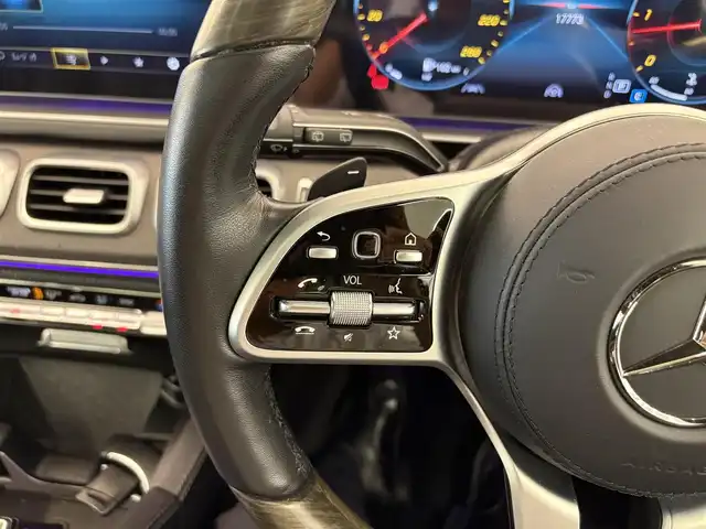 メルセデス・ベンツ ＧＬＳ４００ｄ 4マチック AMGライン 岡山県 2021(令3)年 1.8万km ダイヤモンドホワイト ワンオーナー/メルセデス純正ナビ/フルセグTV/パノラミックスライディングルーフ/レザーシート/パワーシート/シートヒーター/エアシート/レーダーセーフティーパッケージ/エアバランスパッケージ/エナジャイジングパッケージ/パワーテールゲート/マルチビームLED/HUD/BSM/全周囲カメラ/エアサス/アンビエントライト/ワイヤレスチャージ/ブルメスタ/ドリンクホルダー（HOT＆COOL）/ドラレコ/SOSコール/社外レーダー