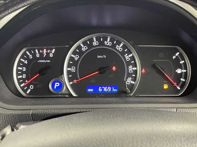 トヨタ ヴォクシー ZS 埼玉県 2014(平26)年 6.8万km ブラッキッシュアゲハガラスフレーク 純正フリップダウンモニター/両側パワースライドドア/純正９インチメモリナビ(型式：NSZT-Y64T)/CD/DVD/Bluetooth/フルセグ/バックカメラ/ドライブレコーダー/ビルトインETC/純正１６インチAW/純正フロアマット/プッシュスタート/スマートキー/スペアキー