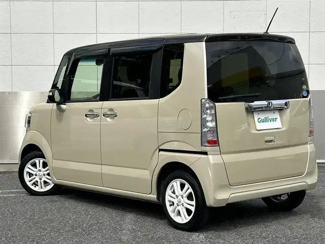 ホンダ Ｎ ＢＯＸ G ターボ SSパッケージ 東京都 2016(平28)年 3.2万km プレミアムアイボリーパール2トーン ワンオーナー/純正SDナビ/　フルセグTV/Bluetooth/CD/DVD/AM・FM/USB/バックカメラ/ビルトインETC/純正フリップダウンモニター/前方ドライブレコーダー/アイドリングストップ/シティーブレーキアクティブシステム/クルーズコントロール/シートヒーター/純正１４インチアルミホイール/純正フロアマット/両側パワースライドドア/ドアバイザー/キセノンヘッドライト/室内LED/オートライト/電動格納ミラー/プッシュスタート/保証書/取扱説明書/スペアキー