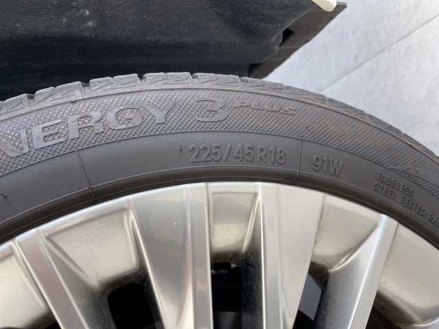 トヨタ クラウン ハイブリッド S エレガンススタイル 愛知県 2019(令1)年 2.6万km ホワイトパールクリスタルシャイン 純正ナビＴＳＳ/ブラインドスポットモニター/ＴＳＳ/レーダークルーズコントロール/ＰＣＳ/ＬＤＡ/オートマチックハイビーム/シートヒーター/コーナーセンサー/ステアリングヒーター/パドルシフト/フルセグ/Bluetooth/バックカメラ/純正アルミホイール/本革ステアリング