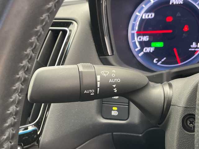 トヨタ クラウン ハイブリッド S エレガンススタイル 愛知県 2019(令1)年 2.6万km ホワイトパールクリスタルシャイン 純正ナビＴＳＳ/ブラインドスポットモニター/ＴＳＳ/レーダークルーズコントロール/ＰＣＳ/ＬＤＡ/オートマチックハイビーム/シートヒーター/コーナーセンサー/ステアリングヒーター/パドルシフト/フルセグ/Bluetooth/バックカメラ/純正アルミホイール/本革ステアリング