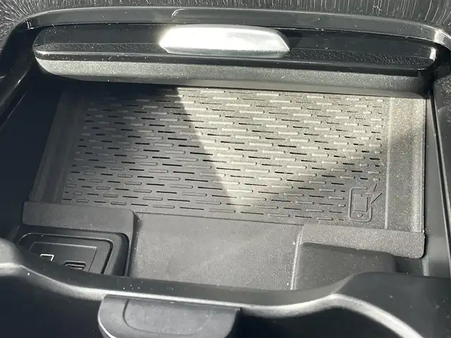 メルセデス・ベンツ Ｍ・ベンツ ＧＬＢ２００ｄ 4マチック AMGライン 静岡県 2021(令3)年 2万km マウンテングレー 4WD/衝突軽減ブレーキ/純正メモリーナビ/フルセグＴＶ/バック/フロント/サイド/３６０カメラ/USB/アダプティブクルーズコントロール/レーンキープアシスト/ブラインドスポットモニター/電動格納ミラー/クリアランスソナー/パドルシフト/電動リアゲート/ドライブレコーダー/電動シート/シートヒーター/メモリーシート/オートライト/LEDヘッドライト/ETC2.0