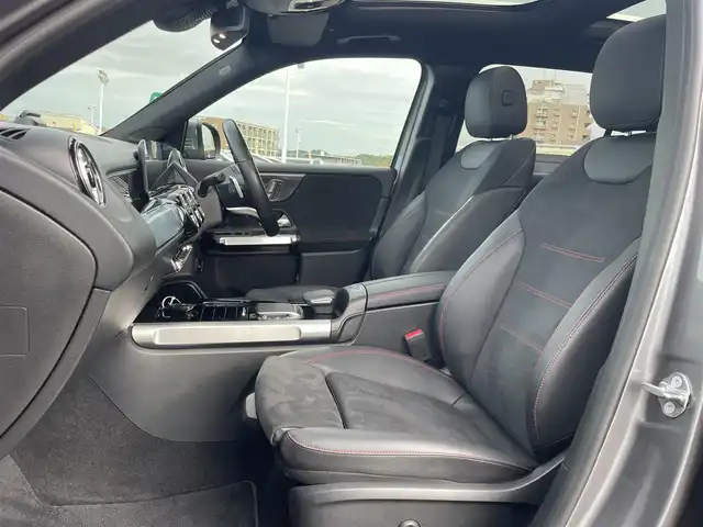 メルセデス・ベンツ Ｍ・ベンツ ＧＬＢ２００ｄ 4マチック AMGライン 静岡県 2021(令3)年 2万km マウンテングレー 4WD/衝突軽減ブレーキ/純正メモリーナビ/フルセグＴＶ/バック/フロント/サイド/３６０カメラ/USB/アダプティブクルーズコントロール/レーンキープアシスト/ブラインドスポットモニター/電動格納ミラー/クリアランスソナー/パドルシフト/電動リアゲート/ドライブレコーダー/電動シート/シートヒーター/メモリーシート/オートライト/LEDヘッドライト/ETC2.0