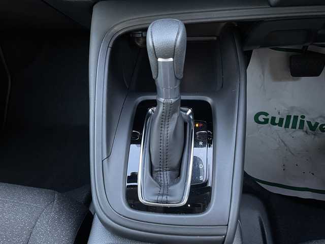 ホンダ ヴェゼル G 大分県 2023(令5)年 2万km プラチナホワイトパール プッシュスタート/スペアキー/ドラレコ（DVR-FR）/ETC/USB端子/ステアリングスイッチ/レーダークルーズコントロール/アイドリングストップ/LEDオートライト/電動格納ウインカーミラー/コーナーセンサー/レーンアシスト/衝突防止軽減システム/横滑り防止機能/ヒルディセントコントロール/シガーソケット