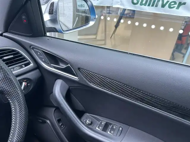 アウディ ＲＳＱ３ 新潟県 2016(平28)年 5.4万km 青Ｍ メモリナビ/バックカメラ/アイドリングストップ/ウィンカーミラー/クルーズコントロール/ドアバイザー/プッシュスタート/パワーバックドア/ETC/BOSEスピーカー/ダウンヒル/クリアランスソナー/スタッドレスタイヤ/パドルシフト