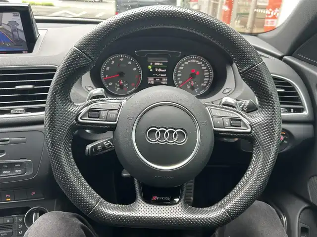 アウディ ＲＳＱ３ 新潟県 2016(平28)年 5.4万km 青Ｍ メモリナビ/バックカメラ/アイドリングストップ/ウィンカーミラー/クルーズコントロール/ドアバイザー/プッシュスタート/パワーバックドア/ETC/BOSEスピーカー/ダウンヒル/クリアランスソナー/スタッドレスタイヤ/パドルシフト