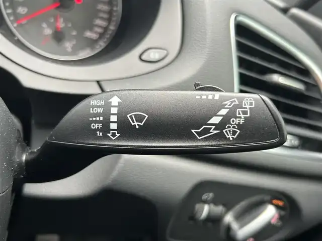 アウディ ＲＳＱ３ 新潟県 2016(平28)年 5.4万km 青Ｍ メモリナビ/バックカメラ/アイドリングストップ/ウィンカーミラー/クルーズコントロール/ドアバイザー/プッシュスタート/パワーバックドア/ETC/BOSEスピーカー/ダウンヒル/クリアランスソナー/スタッドレスタイヤ/パドルシフト