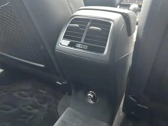 アウディ ＲＳＱ３ 新潟県 2016(平28)年 5.4万km 青Ｍ メモリナビ/バックカメラ/アイドリングストップ/ウィンカーミラー/クルーズコントロール/ドアバイザー/プッシュスタート/パワーバックドア/ETC/BOSEスピーカー/ダウンヒル/クリアランスソナー/スタッドレスタイヤ/パドルシフト