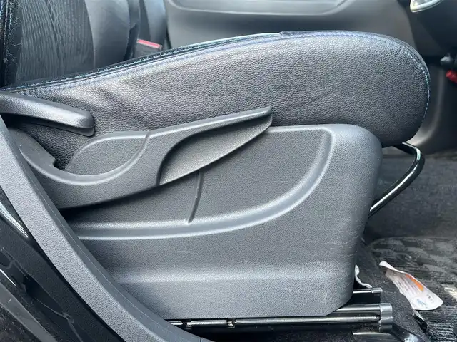 ダイハツ ムーヴ カスタム X ハイパー SA 秋田県 2014(平26)年 9.4万km ブラックマイカメタリック ４WD/スマートアシスト/誤発進抑制機能/LEDヘッドライト/社外メモリナビ（DVD/CD/BT/AM/FM）/フルセグ（走行中視聴可能）/バックカメラ/ダイハツ純正１４インチアルミ（夏タイヤ装着）/スマートキー/アイドリングストップ/プッシュスタート/ステアリングスイッチ/純正フロアマット/純正ドアバイザー/オートライト/オートエアコン/パワーステアリング/パワーウィンドウ/横滑り防止/盗難防止装置/寒冷地仕様/電動格納ウィンカーミラー/保証書/取扱説明書/記録簿/スペアキー×１