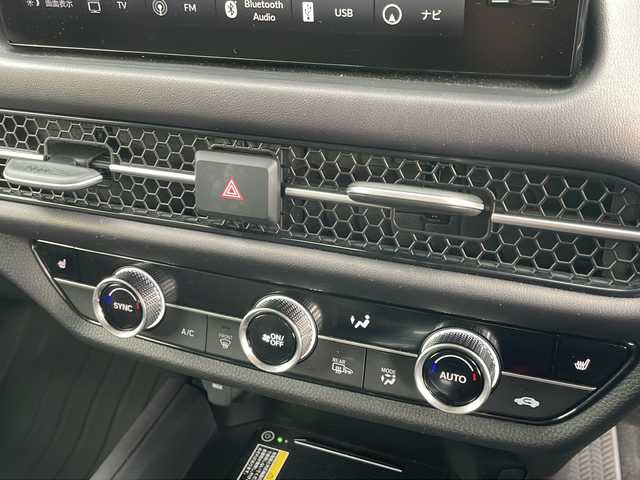 ホンダ ＺＲ－Ｖ ハイブリッド e:HEV Z 岩手県 2023(令5)年 1.1万km アーバンチタニウムメタリック ＢＯＳＥサウンド　純正ナビ　ＢＴ　ＵＳＢ　全方位Ｃ　レーダークルコン　ＬＥＤオートマチックハイビーム　ダウンヒルコントロール　レザーシート　シートヒーター　電動Ｒゲート　ステアヒーター　ＥＴＣ２．０