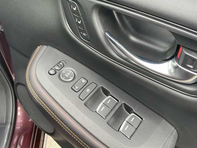 ホンダ ＺＲ－Ｖ ハイブリッド e:HEV Z 岩手県 2023(令5)年 1.1万km アーバンチタニウムメタリック ＢＯＳＥサウンド　純正ナビ　ＢＴ　ＵＳＢ　全方位Ｃ　レーダークルコン　ＬＥＤオートマチックハイビーム　ダウンヒルコントロール　レザーシート　シートヒーター　電動Ｒゲート　ステアヒーター　ＥＴＣ２．０