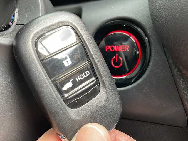 ホンダ ＺＲ－Ｖ ハイブリッド e:HEV Z 岩手県 2023(令5)年 1.1万km アーバンチタニウムメタリック ＢＯＳＥサウンド　純正ナビ　ＢＴ　ＵＳＢ　全方位Ｃ　レーダークルコン　ＬＥＤオートマチックハイビーム　ダウンヒルコントロール　レザーシート　シートヒーター　電動Ｒゲート　ステアヒーター　ＥＴＣ２．０