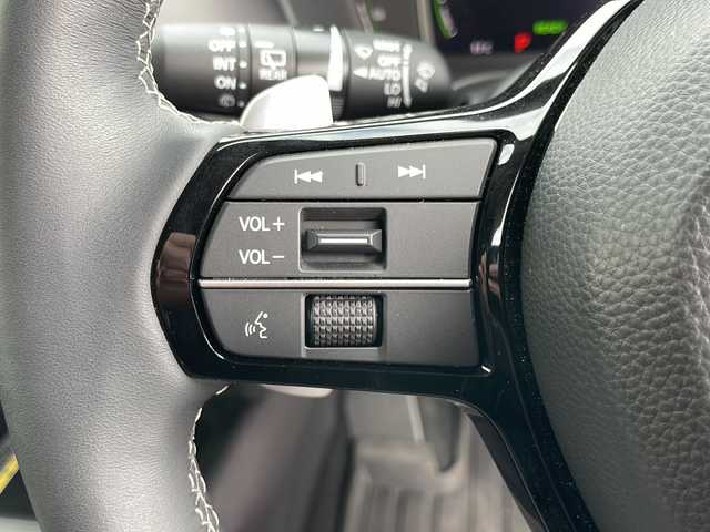 ホンダ ＺＲ－Ｖ ハイブリッド e:HEV Z 岩手県 2023(令5)年 1.1万km アーバンチタニウムメタリック ＢＯＳＥサウンド　純正ナビ　ＢＴ　ＵＳＢ　全方位Ｃ　レーダークルコン　ＬＥＤオートマチックハイビーム　ダウンヒルコントロール　レザーシート　シートヒーター　電動Ｒゲート　ステアヒーター　ＥＴＣ２．０