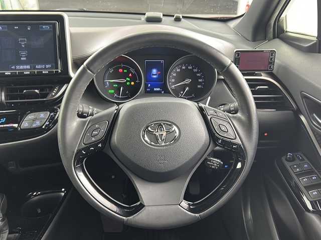 トヨタ Ｃ－ＨＲ G 愛知県 2017(平29)年 5.7万km センシュアルレッドマイカ 純正9インチナビ/・フルセグTV/・Bluetooth/・バックカメラ/・DVD/CD/・HDMI/モデリスタエアロ/レザーシートヒーター/前席シートヒーター/ビルトインETC/衝突軽減/レーダークルーズコントロール/AC１００V/BSM