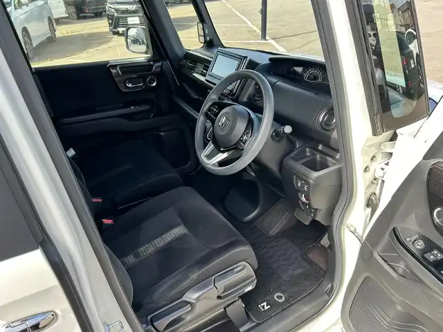 ホンダ Ｎ ＢＯＸ カスタム G EX ホンダセンシング 道南・函館 2018(平30)年 5.2万km プレミアムホワイトパールⅡ /純正ナビ//フルセグTV//純正エンジンスターター//バックカメラ//ETC//両側パワースライドドア//CMBS//クルーズコントロール//オートマチックハイビーム//前席シートヒーター//LEDヘッドライト//LEDフォグランプ//スマートキー//エンジンプッシュスタート