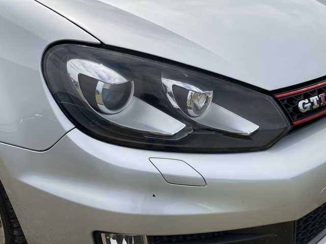 フォルクスワーゲン ゴルフ GTi 東京都 2011(平23)年 7万km リフレックスシルバーメタリック 社外HDDナビ（DVD再生機能付）/ワンセグTV/ETC/黒革シート/運転席側パワーシート/シートヒーター（D席/N席）/オートライト/クルーズコントロール/純正18インチAW