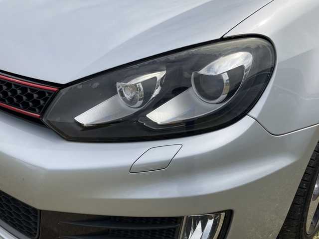 フォルクスワーゲン ゴルフ GTi 東京都 2011(平23)年 7万km リフレックスシルバーメタリック 社外HDDナビ（DVD再生機能付）/ワンセグTV/ETC/黒革シート/運転席側パワーシート/シートヒーター（D席/N席）/オートライト/クルーズコントロール/純正18インチAW