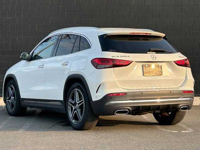 メルセデス・ベンツ ＧＬＡ２００ｄ 4マチック AMGライン 埼玉県 2020(令2)年 2.6万km ポーラホワイト パノラミックスライディングルーフ /黒半革シート /レーダーセーフティパッケージ /純正ナビ /360度カメラ /フルセグTV /パワーシート /シートヒーター /パワーバックドア /ドライブレコーダー /ETC