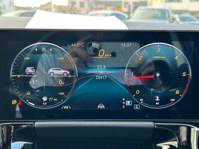 メルセデス・ベンツ ＧＬＡ２００ｄ 4マチック AMGライン 埼玉県 2020(令2)年 2.6万km ポーラホワイト パノラミックスライディングルーフ /黒半革シート /レーダーセーフティパッケージ /純正ナビ /360度カメラ /フルセグTV /パワーシート /シートヒーター /パワーバックドア /ドライブレコーダー /ETC