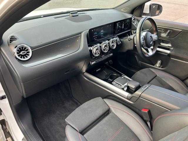 メルセデス・ベンツ ＧＬＡ２００ｄ 4マチック AMGライン 埼玉県 2020(令2)年 2.6万km ポーラホワイト パノラミックスライディングルーフ /黒半革シート /レーダーセーフティパッケージ /純正ナビ /360度カメラ /フルセグTV /パワーシート /シートヒーター /パワーバックドア /ドライブレコーダー /ETC
