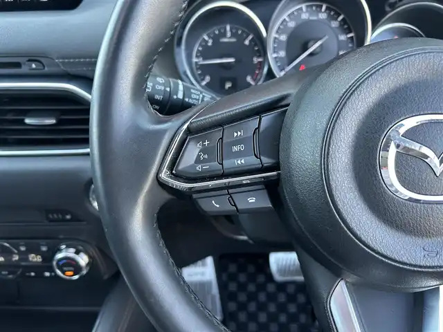 マツダ ＣＸ－５ XD Lパッケージ 栃木県 2017(平29)年 5.2万km ジェットブラックマイカ SBS/SCBS/サンルーフ/BOSEサウンド/マツダコネクトナビ/フルセグTV/DVD/Bluetooth/USB/バック/サイドカメラ/ETC/社外16インチAW＋ホワイトレターR/Tタイヤ/黒革シート/シートヒーター/パワーシート/パワーバックドア/レーダークルーズコントロール/ヘッドアップディスプレイ/ブラインドスポットモニター/純正ラバーマット積込/ラゲッジトレイ/トノカバー/ステアリングリモコン/スマートキー/LEDヘッドライト/フォグランプ/LEDルームランプ