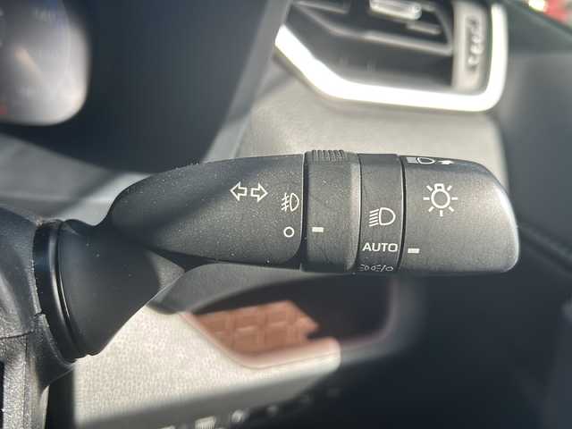 トヨタ ＲＡＶ４ G Zパッケージ 鳥取県 2023(令5)年 2.5万km プラチナホワイトパールマイカ スマートエントリー＆プッシュスタートシステム/本革巻きステアリング＆シフトノブ/前席シートヒーター／ベンチレーション機能/ステアリングヒーター/USB Type-C端子/ハンズフリーパワーバックドア/デジタルインナーミラー/T-Connectナビ（9インチ画面）/ハイレゾ対応サウンドパッケージ/電動パーキングブレーキ/ブラインドスポットモニター/ダイナミックトルクベクタリングAWD/マルチテレインセレクト/ダウンヒルアシストコントロール/スノーモード/Toyota Safety Sense/フルセグテレビ/ETC/ドライブレコーダー