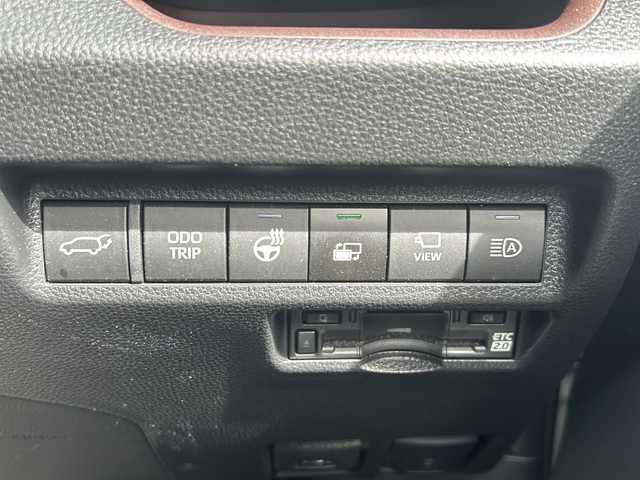 トヨタ ＲＡＶ４ G Zパッケージ 鳥取県 2023(令5)年 2.5万km プラチナホワイトパールマイカ スマートエントリー＆プッシュスタートシステム/本革巻きステアリング＆シフトノブ/前席シートヒーター／ベンチレーション機能/ステアリングヒーター/USB Type-C端子/ハンズフリーパワーバックドア/デジタルインナーミラー/T-Connectナビ（9インチ画面）/ハイレゾ対応サウンドパッケージ/電動パーキングブレーキ/ブラインドスポットモニター/ダイナミックトルクベクタリングAWD/マルチテレインセレクト/ダウンヒルアシストコントロール/スノーモード/Toyota Safety Sense/フルセグテレビ/ETC/ドライブレコーダー