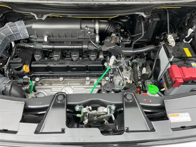 スズキ ソリオ バンディット HV MV 滋賀県 2024(令6)年 0.3万km スーパーブラックパール デュアルカメラブレーキサポート/全方位カメラ/ヘッドアップディスプレイ/コーナーセンサー/両側パワースライドドア/クルーズコントロール/レーントレーシングアシスト/アイドリングストップ/横滑り防止装置/革巻きステアリング/ステアリングスイッチ/オートライト/LEDヘッドライト/フロントフォグライト/純正フロアマット/電格ミラー/スマートキー/スペアキー