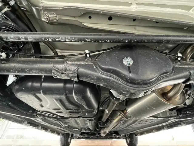 スズキ ソリオ バンディット HV MV 滋賀県 2024(令6)年 0.3万km スーパーブラックパール デュアルカメラブレーキサポート/全方位カメラ/ヘッドアップディスプレイ/コーナーセンサー/両側パワースライドドア/クルーズコントロール/レーントレーシングアシスト/アイドリングストップ/横滑り防止装置/革巻きステアリング/ステアリングスイッチ/オートライト/LEDヘッドライト/フロントフォグライト/純正フロアマット/電格ミラー/スマートキー/スペアキー