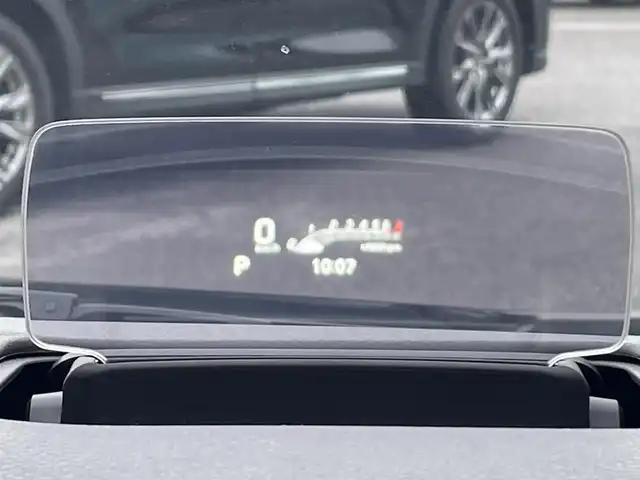スズキ ソリオ バンディット HV MV 滋賀県 2024(令6)年 0.3万km スーパーブラックパール デュアルカメラブレーキサポート/全方位カメラ/ヘッドアップディスプレイ/コーナーセンサー/両側パワースライドドア/クルーズコントロール/レーントレーシングアシスト/アイドリングストップ/横滑り防止装置/革巻きステアリング/ステアリングスイッチ/オートライト/LEDヘッドライト/フロントフォグライト/純正フロアマット/電格ミラー/スマートキー/スペアキー