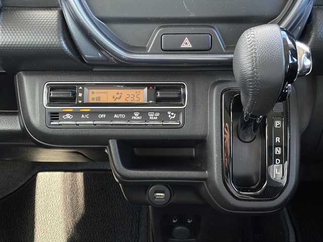 スズキ ハスラー Jスタイル 山口県 2021(令3)年 2万km フェニックスレッドパール/ガンメタリック2トーンルーフ 純正SDナビ　【CN-RZ765W】/・アラウンドビューモニター/・Bluetooth接続/・DVD再生機能有/・フルセグTV/ドライブレコーダー/スズキセーフティサポート/・誤発進抑制機能/・車線逸脱警報/・車線逸脱抑制機能/・ふらつき警報/・先行車発進お知らせ機能/・標識認識機能/・後退時ブレーキサポート/・後方誤発進抑制機能/・リヤパーキングセンサー/純正フロアマット/USB入力端子/スマートキー/プッシュスタート/スペアキー1本/ハーフレザーシート/シートヒーター/ルーフレール/純正LEDライト/純正15インチアルミホイール/ドアバイザー/ウィンカーミラー