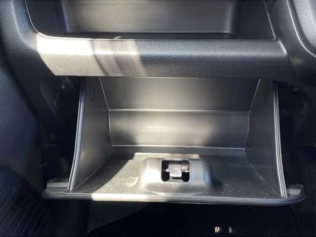 スズキ ハスラー Jスタイル 山口県 2021(令3)年 2万km フェニックスレッドパール/ガンメタリック2トーンルーフ 純正SDナビ　【CN-RZ765W】/・アラウンドビューモニター/・Bluetooth接続/・DVD再生機能有/・フルセグTV/ドライブレコーダー/スズキセーフティサポート/・誤発進抑制機能/・車線逸脱警報/・車線逸脱抑制機能/・ふらつき警報/・先行車発進お知らせ機能/・標識認識機能/・後退時ブレーキサポート/・後方誤発進抑制機能/・リヤパーキングセンサー/純正フロアマット/USB入力端子/スマートキー/プッシュスタート/スペアキー1本/ハーフレザーシート/シートヒーター/ルーフレール/純正LEDライト/純正15インチアルミホイール/ドアバイザー/ウィンカーミラー