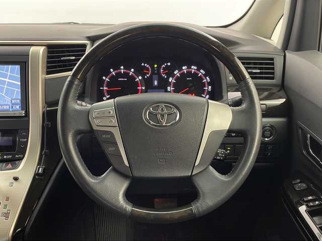 トヨタ アルファード 240S タイプゴールド 栃木県 2013(平25)年 12.9万km ブラック 純正SDナビ/・CD/DVD/BT/フルセグTV/両側パワースライドドア　/純正フリップダウンモニター　/ETC　/バックカメラ　/ハーフレザーシート　/クルーズコントロール　/パワーバックドア　/ウッドコンビステアリング　/オートライト/ブッシュスタート