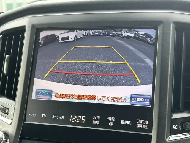 トヨタ クラウン ハイブリッド アスリートS 熊本県 2013(平25)年 4.8万km ホワイトパールクリスタルシャイン 純正ナビ/・フルセグTV/BT/DVD/AM/FM/バックカメラ/インテリジェントクリアランスソナー/プリクラッシュセーフティ機能/横滑り防止装置/車両接近警告機能/レーンキープアシスト/ACC/パワーシート/・シートヒーター/革巻きステアリング/・ステアリングスイッチ/・ステアリングヒーター/オートライト/・フォグランプ/電動格納ミラー/・ウィンカーミラー/純正ドアバイザー/純正AW/ドライブレコーダー/ビルトインETC/リアサンシェード