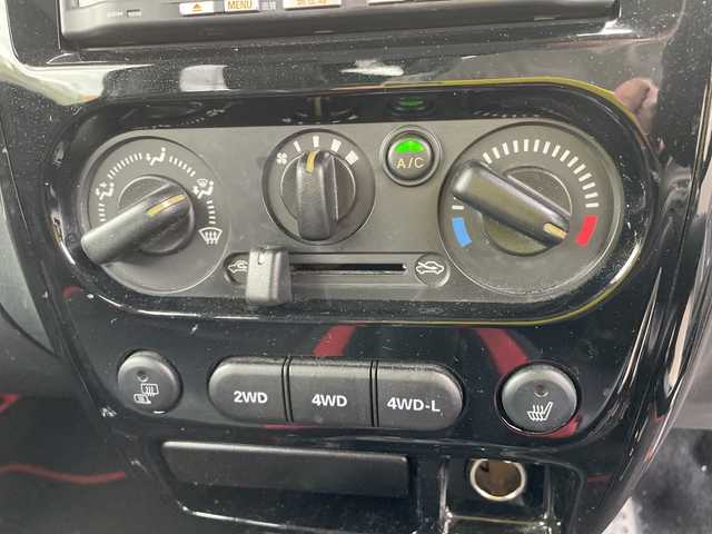 スズキ ジムニー クロスアドベンチャー 石川県 2013(平25)年 5.5万km 黒 社外ナビ　ワンセグＴＶ　キーレス　４ＷＤ　ターボ　電動ミラー　純正アルミホイール　スタッドレス＆ＡＷ積み込み