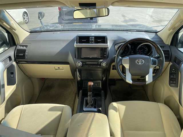 トヨタ ランドクルーザー プラド TX 富山県 2016(平28)年 7.9万km ブロンズマイカメタリック 〇社外ナビ/Bluetooth/〇フルセグTV/DVD再生/〇バックカメラ/〇ビルトインETC/〇クリアランスソナー/〇オートライト/〇フォグランプ/〇純正17インチアルミ/〇左右独立オートエアコン/〇スマートエントリー/〇禁煙車