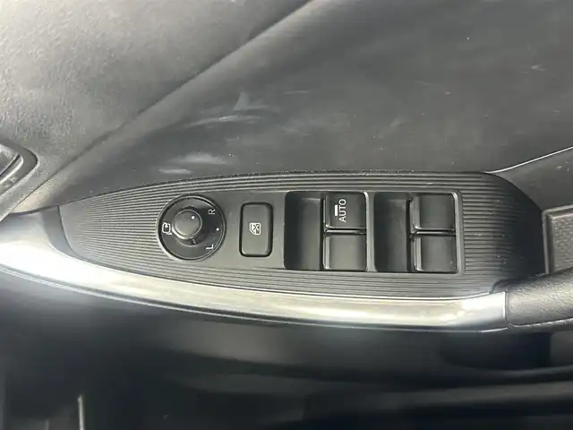 マツダ ＣＸ－５ XD Lパッケージ 愛知県 2013(平25)年 13.8万km クリスタルホワイトパールマイカ 社外ナビ　/（フルセグ/BT/CD/DVD） /クルーズコントロール　/バックモニター　/運転席パワーシート　/前席シートヒーター　/オートライト　/電動格納ミラー　/ステアリングスイッチ　/ＥＴＣ　/社外ＡＷ　/スマートキー