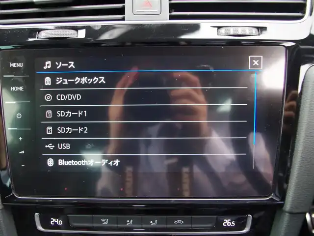 フォルクスワーゲン ゴルフ ヴァリアント TSI Rライン 埼玉県 2017(平29)年 6.1万km ピュアホワイト ACC/バックカメラ/レーンキープアシスト/ブラインドスポットモニター/ETC/ドライブレコーダー/フルセグテレビ/オートホールド/ルーフレール/電子パーキング/プッシュスタート/appleCarPlay/LEDヘッドライト/純正ナビ/純正アルミホイール/純正フロアマット