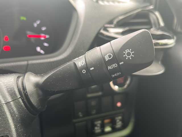 トヨタ ヴォクシー ZS 煌Ⅲ 京都府 2021(令3)年 3.3万km ブラック ワンオーナー/純正ナビ/・フルセグTV/BT　Audio/AM/FM/CD/DVD/ビルトインETC/バックカメラ/ドライブレコーダーTZ-D204/クルーズコントロール/プリクラッシュセーフティ/ステアリングスイッチ/コーナーセンサー/車線逸脱防止装置/横滑り防止装置/両側パワースライドドア/オートライト/オートハイビーム/オートリトラクタブルミラー/プッシュスタート/純正フロアマット/純正ドアバイザー/3列シート/保証書/取扱説明書