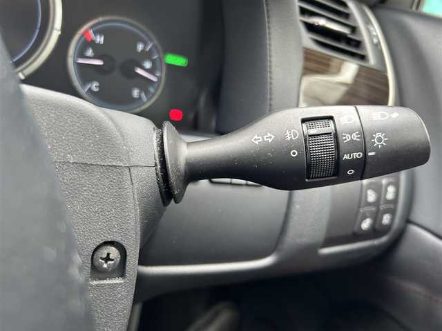 レクサス ＧＳ 450h Fスポーツ 愛知県 2016(平28)年 7万km ホワイトノーヴァガラスフレーク 純正メモリナビ/フルセグテレビ/バックカメラ/Bluetooth/クルーズコントロール/サンルーフ/プッシュスタート/パワーバックドア/ビルトインETC2.0/衝突軽減ブレーキ/レーンキープ/ハンドルヒーター/シートヒーター/エアシート/マークレビンソン