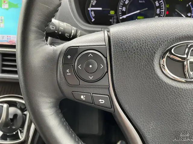 トヨタ エスクァイア ハイブリッド Gi プレミアムパッケージ 千葉県 2019(平31)年 4.8万km スパークリングブラックパールクリスタルシャイン 純正10インチナビ/(フルセグTV/BT/CD/DVD/FM/AM)/バックカメラ/衝突被害軽減システム/車線逸脱警報/クルーズコントロール/ハーフレザーシート/両側パワースライドドア/横滑り防止装置/ビルトインETC/アイドリングストップ/LEDヘッドライト/フォグランプ/オートライト/ウィンカーミラー/電動格納ミラー/純正15インチAW/シートヒーター/シートリフター/ステアリングヒーター/プッシュスタート/スマートキー/フロアマット/ドアバイザー/取扱説明書/保証書