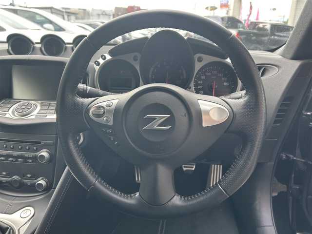 日産 フェアレディ Ｚ バージョンS 岩手県 2012(平24)年 4.5万km ダイヤモンドブラック 純正ナビ　/バックカメラ　/ＲＡＹＳホイール　/ＥＴＣ　/横滑り防止装置　/スマートキー　/プッシュスタート　/革ステアリング　/オートライト/フォグランプ/保証書　取説