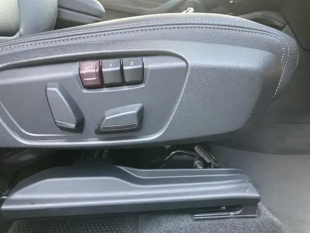 ＢＭＷ Ｘ１ sDrive 18i Xライン ハイラインパッケージ 熊本県 2019(平31)年 2.4万km ミネラルホワイト 純正HDDナビ（Bluetooth、USB、AUX）/バックカメラ/黒革シート/パワーシート/シートヒーター/ハイラインパッケージ/パワーバックドア/コーナーセンサー/コンフォートパッケージ/ミラー一体型ETC/ドライブレコーダー/LEDヘッドライト