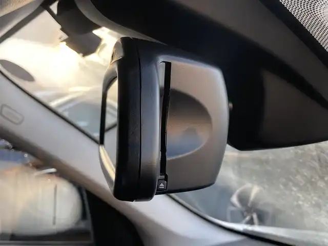 ＢＭＷ Ｘ１ sDrive 18i Xライン ハイラインパッケージ 熊本県 2019(平31)年 2.4万km ミネラルホワイト 純正HDDナビ（Bluetooth、USB、AUX）/バックカメラ/黒革シート/パワーシート/シートヒーター/ハイラインパッケージ/パワーバックドア/コーナーセンサー/コンフォートパッケージ/ミラー一体型ETC/ドライブレコーダー/LEDヘッドライト